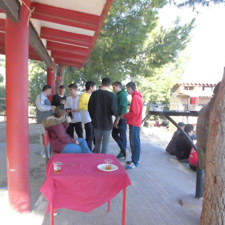 Hostal Restaurante Patio Fuentes de Ebro Buitenkant foto